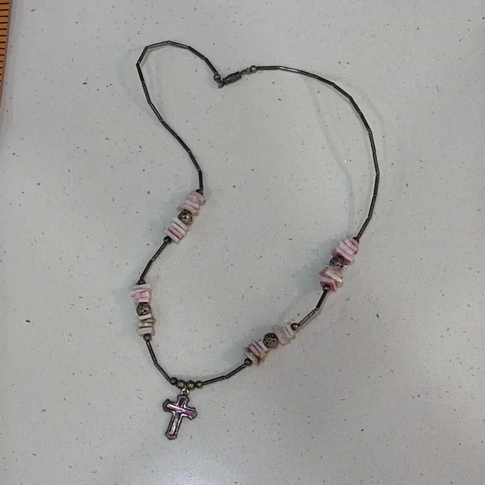 Shell beaded pink cross necklace - Picture 3 of 3